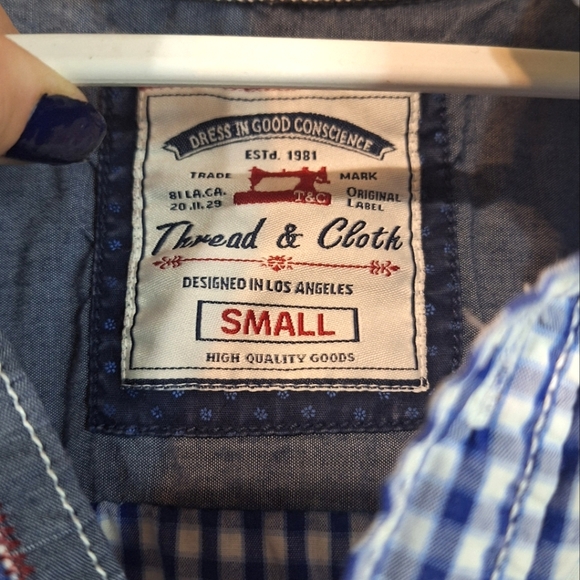 Thread & Cloth Small longsleeve blue gingham button-up - Picture 2 of 8